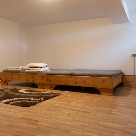 Apartment Mit Garten Dobl-Zwaring Exteriör bild