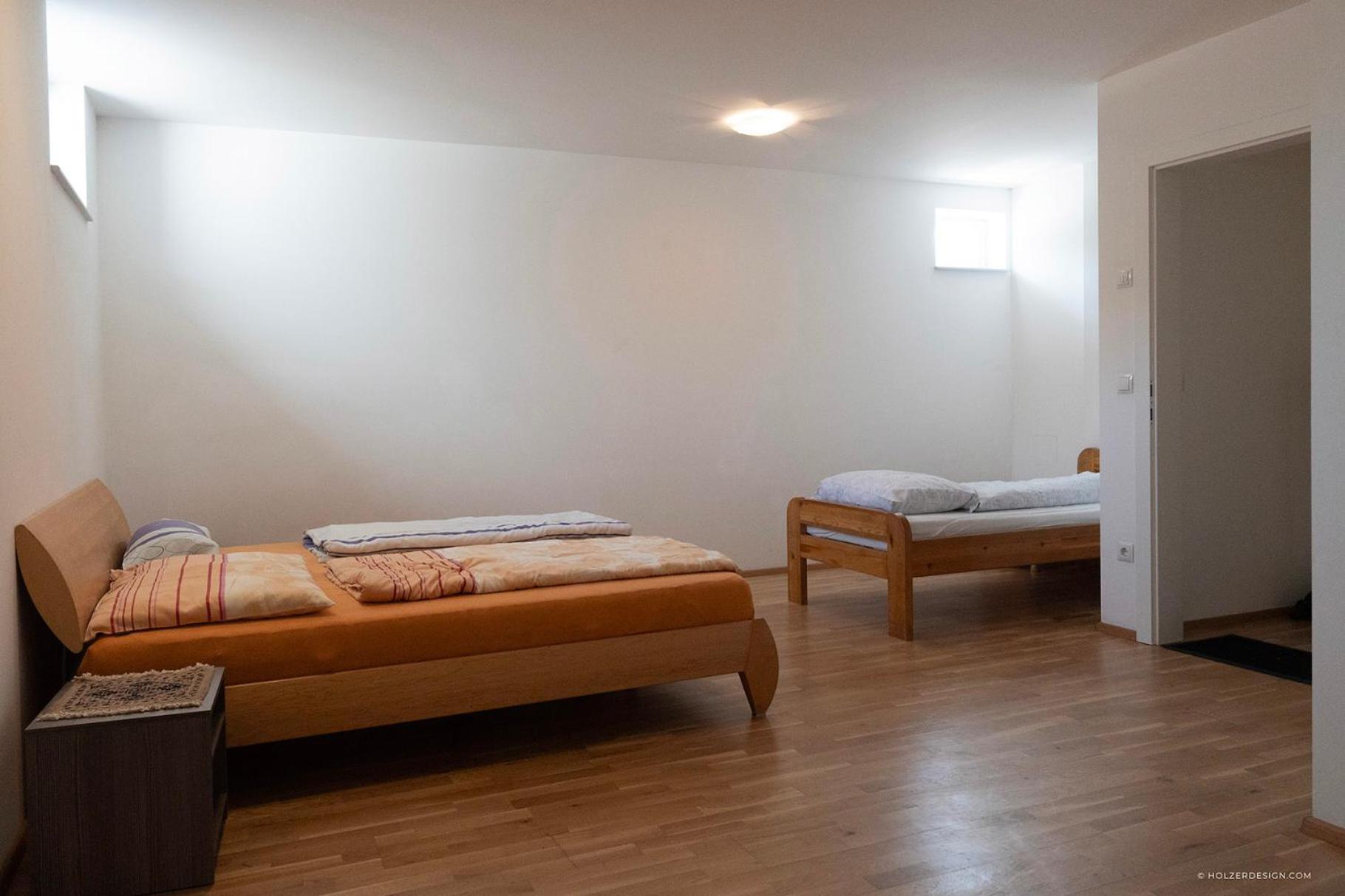 Apartment Mit Garten Dobl-Zwaring Exteriör bild
